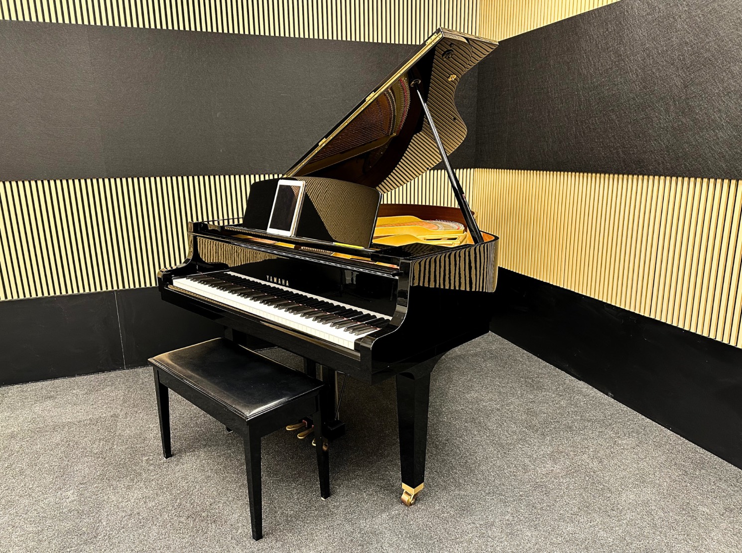 Yamaha Baby Grand Piano